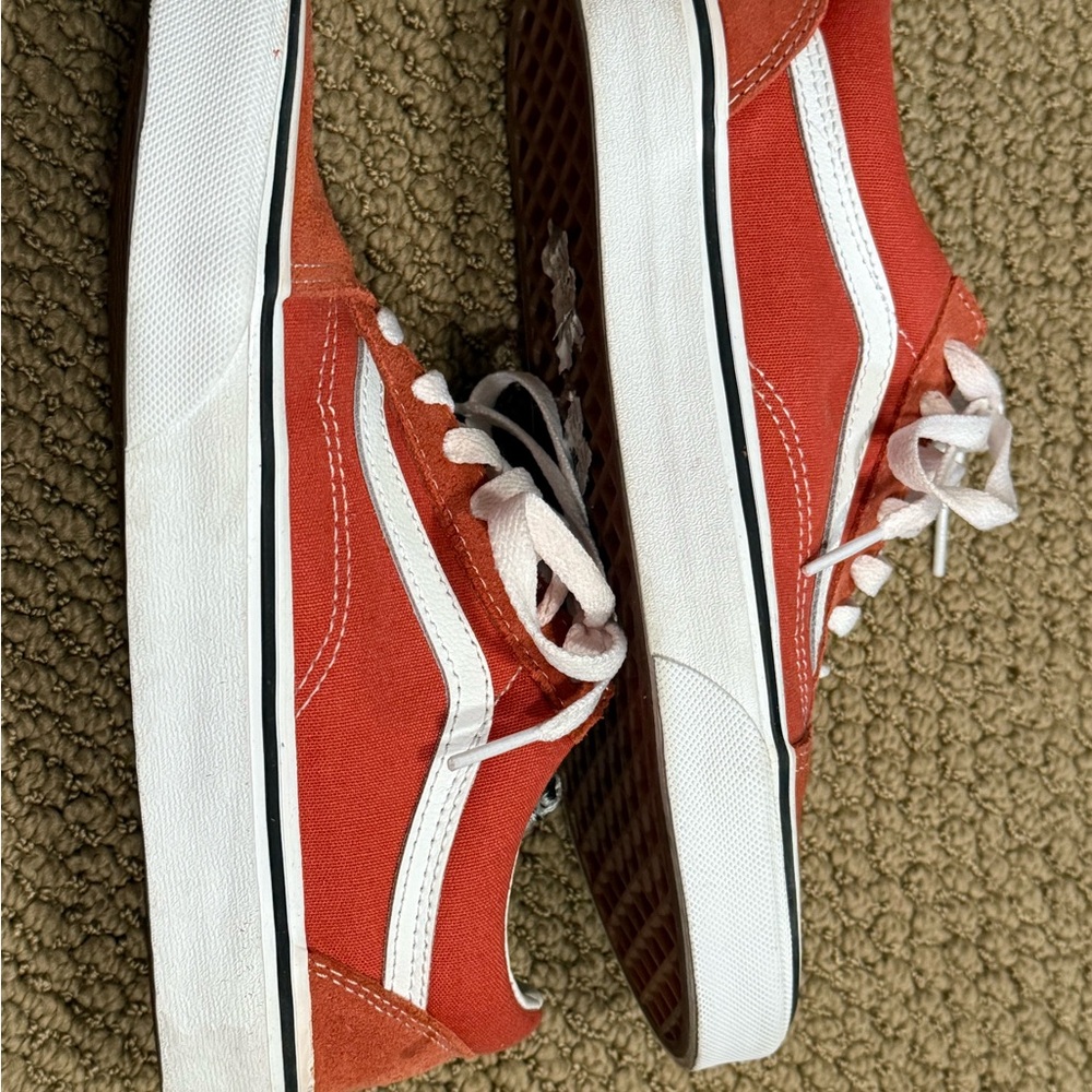 Vans - Picture 3 of 3